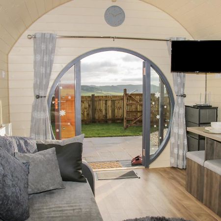 Stapeley Pod Villa Shrewsbury Buitenkant foto